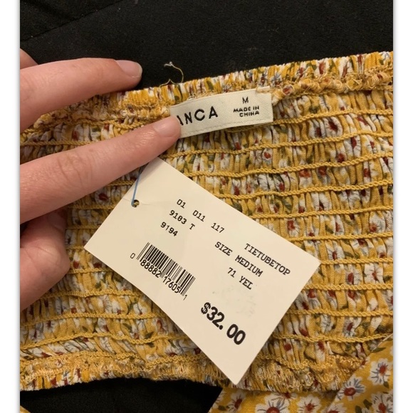 NWT Vanilla Sky Medium Yellow Floral Tube Top With Tie Front - Picture 4 of 7